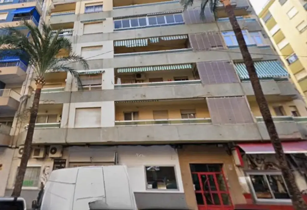 Avda. de la República Argentina, nº 88 Bl:A Es:1 Pl:02 Pt:08 Gandía 46702 Valencia