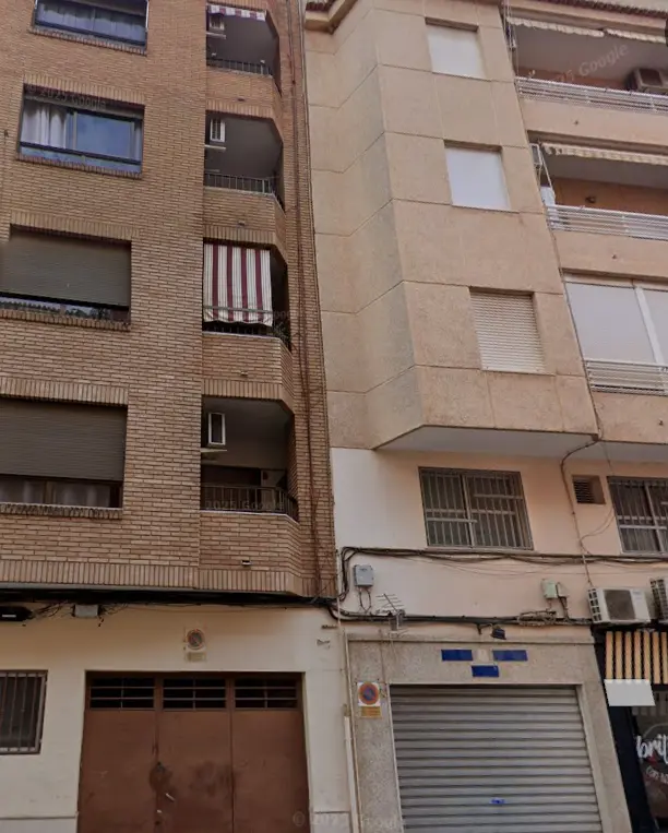 CL Alcalde Francesc Oliver, nº 16 Pl:05 Pt:09 Alzira 46600 Valencia 