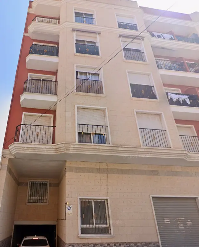 Plaza de garaje en venta en cesión de remate situada en Avda. de la Libertad, 12 Es:1 Pl:-1 Pt:11 Albatera 03340 Alicante 