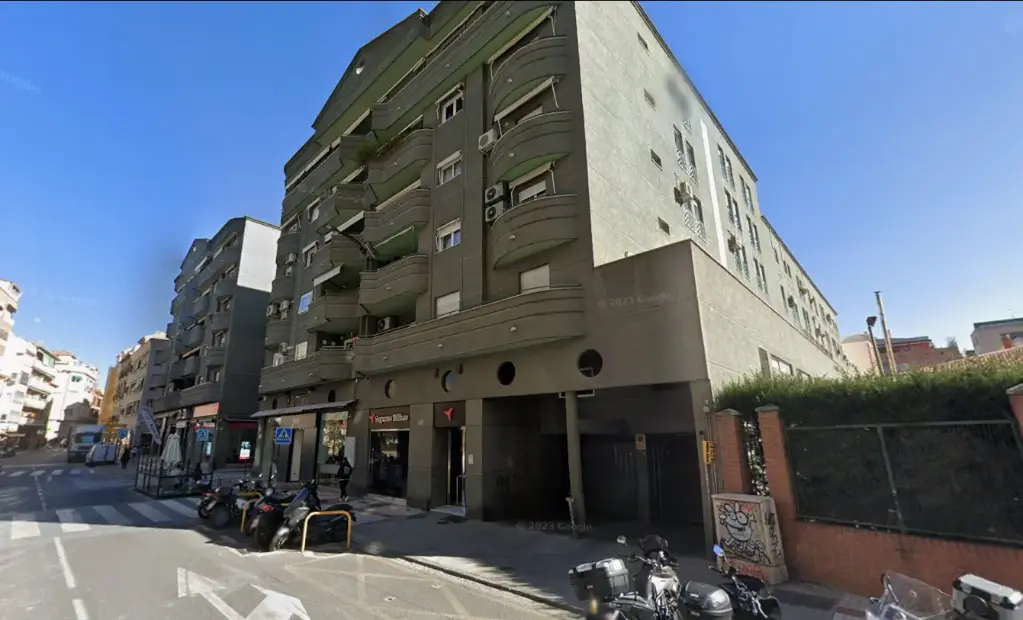Oficina en venta en cesión de remate Cl San Antón, nº70 Es:3 Pl:04 Pt:20 18005 Granada