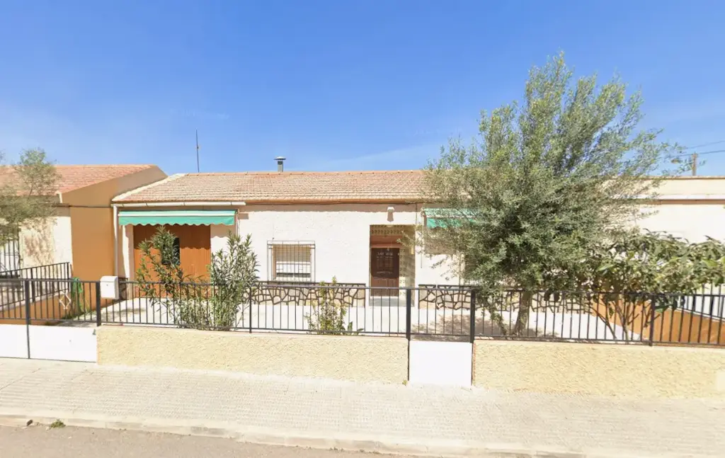 Casa baja adosada en venta de cesión de remate situado en Camino Los Cegarras-El Albujón 28 Es:1 Pl:00 Pt:01 Cartagena 30830 Murcia 