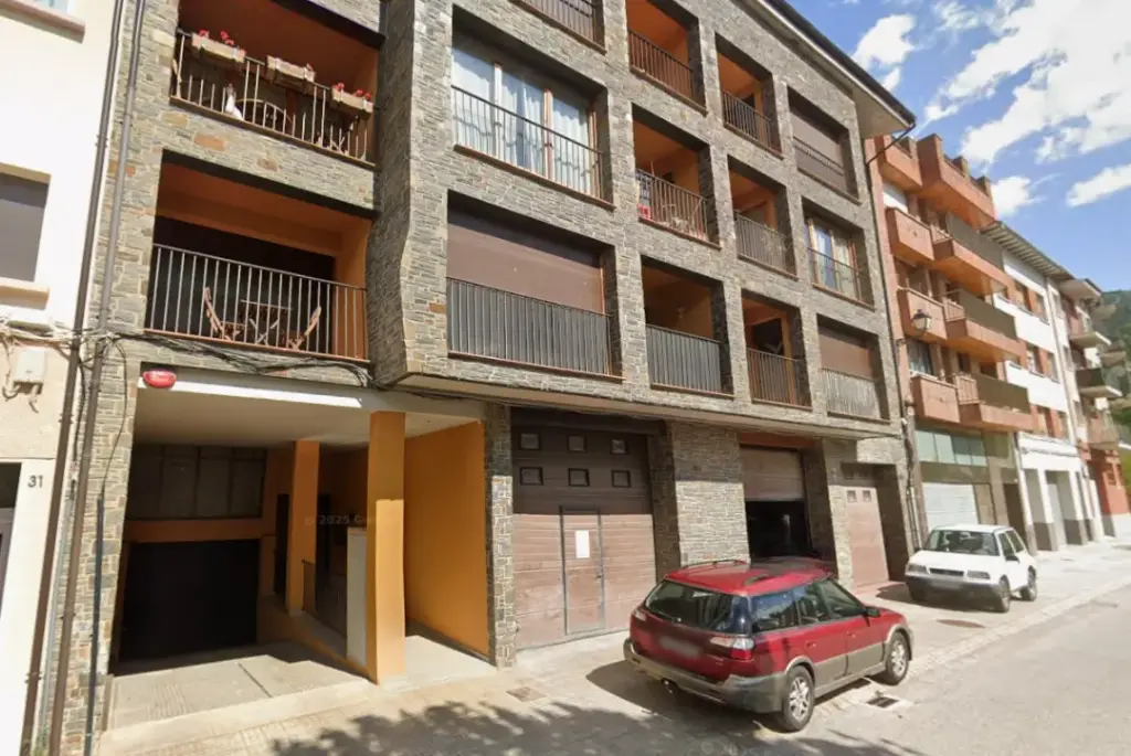 Piso en venta en cesión de remate situado en CR de Ribas, 33 Esc:1 Pl:1 Pt:04 Guardiola de Berguedà 08694 Barcelona