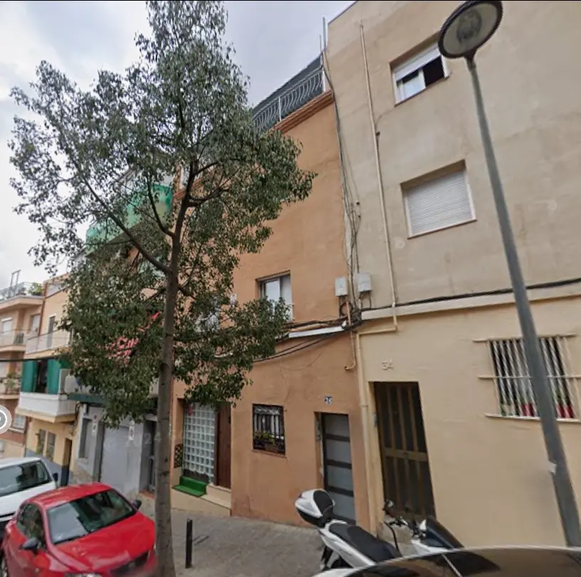 Piso en venta en cesión de remate situado en CL Lepant, 36 Es:1 Pl:01 Pt:01 Badalona 08917 Barcelona