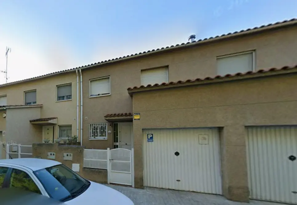 Chalet adosado en venta en cesión de remate situado en CL Can Parera, 90 Montornés del Vallés 08170 Barcelona 