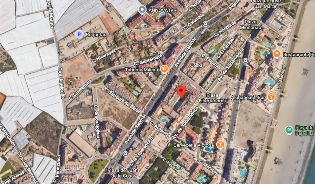 Local comercial en venta en cesión de remate situado en Avda. Sabinar, 285 Bl:1 Esc:96 Pl:0 Pt:B Roquetas de Mar 04740 Almería