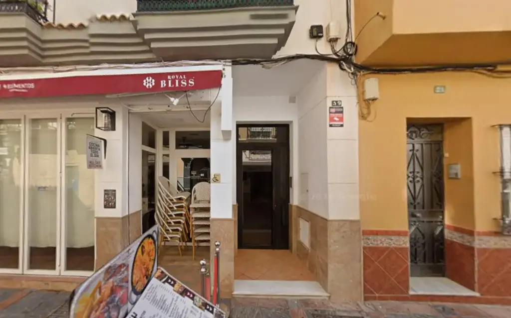 Piso en venta en cesión de remate situado en CL Troncón, 19 Es:1 Pl:00 Pt:A Fuengirola 29640 Málaga 
