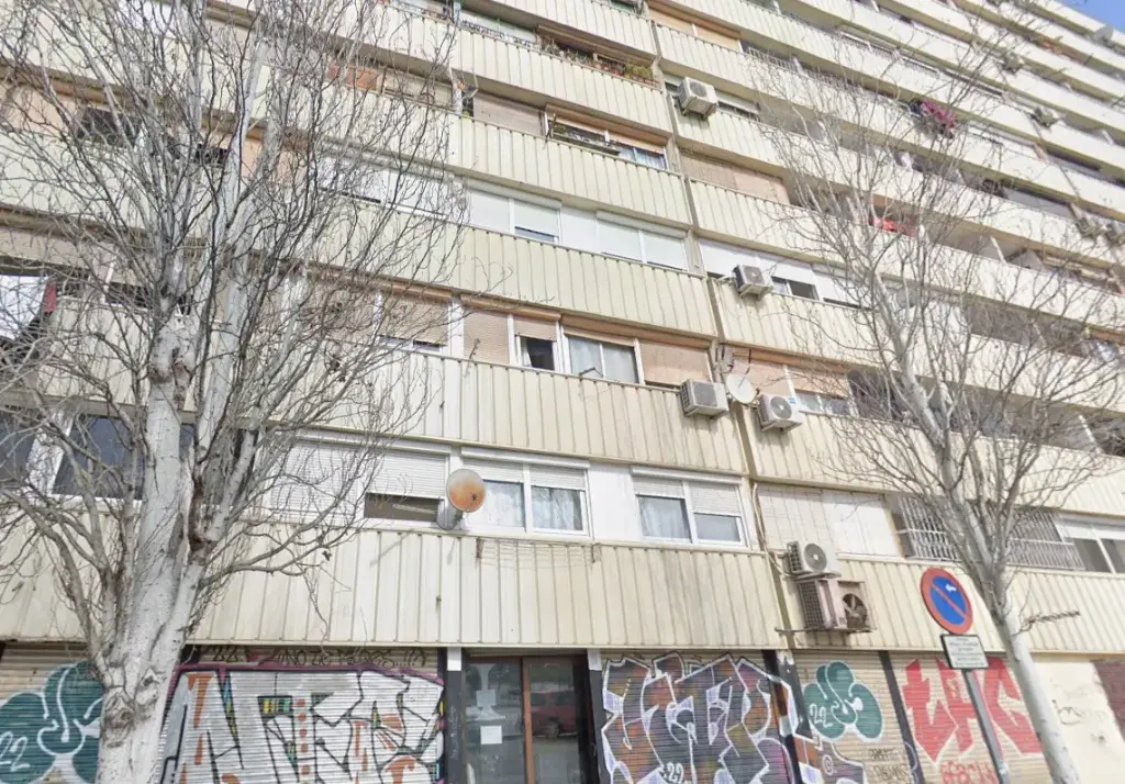 Piso en venta en cesión de remate situado en CL Mart, 18 Es:I Pl:08 Pt:02 Sant Adrià de Besòs 08930 Barcelona