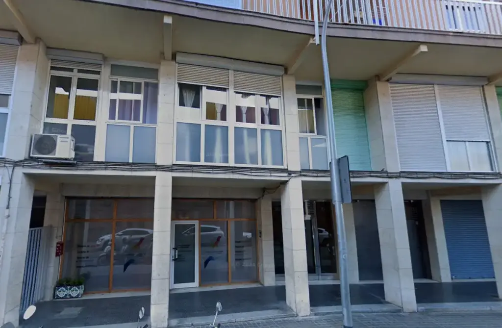 Piso en venta en cesión de remate situado en CL Santa Coloma, 86 Esc:B Pl:4 Pt:04 C.P.: 08030 Barcelona 