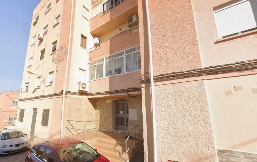 Piso en venta en cesión de remate situado en CL Virgen Begoña,  10 Es:E Pl:01 Pt:01 C.P.: 04009 Almería