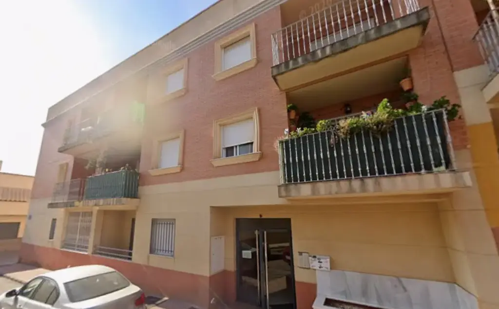 Piso en venta en cesión de remate situado en CL Algeciras, 4 Esc:E Pl:2 Pt:15 Huércal-Overa 04600 Almería