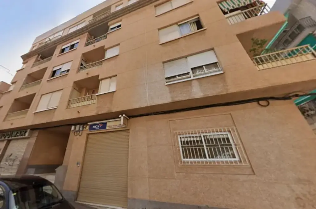 Piso en venta en cesión de remate situado en CL Pablo Iglesias,  7 Es:1 Pl:03 Pt:D Águilas 30880 Murcia