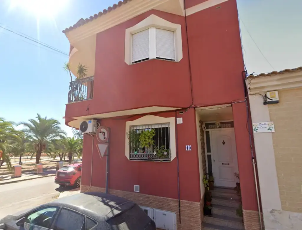 Chalet adosado en venta en cesión de remate situado en CL León, 40 Bajo Ceutí 39562 Murcia 