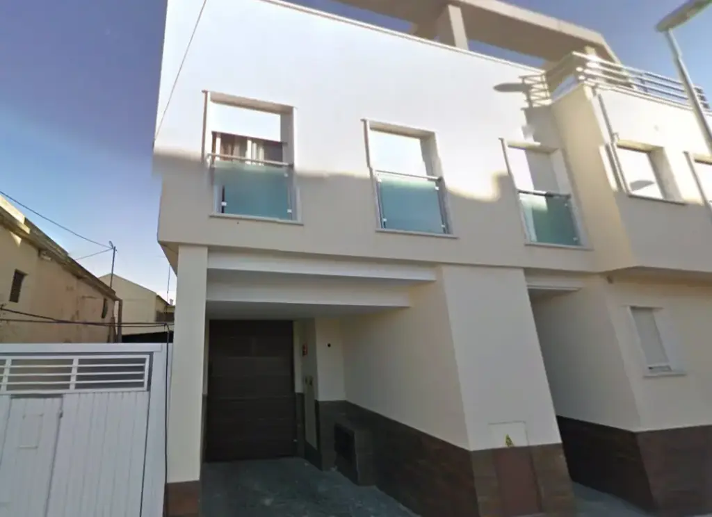 Plaza de garaje en venta en cesión de remate situada en CL Los Luises, 5  Pl:SS Pt:07 Pilar de la Horadada 03190 Alicante 