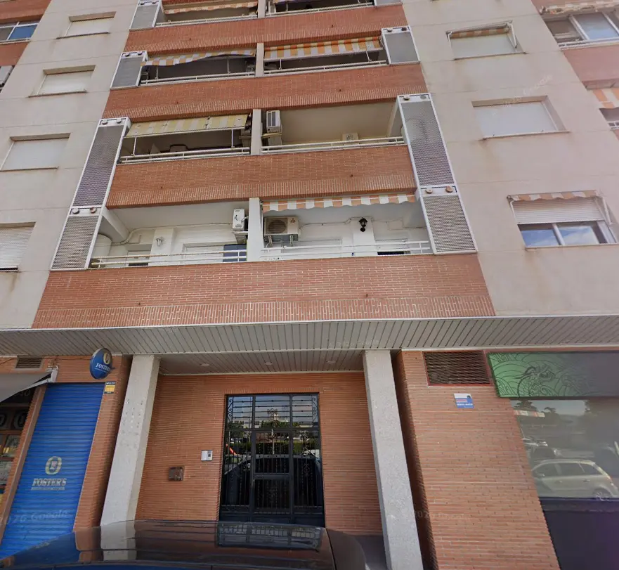 Piso en venta en cesión de remate situado en CL Antonia Cerdá, 3 Alzira 46600 Valencia