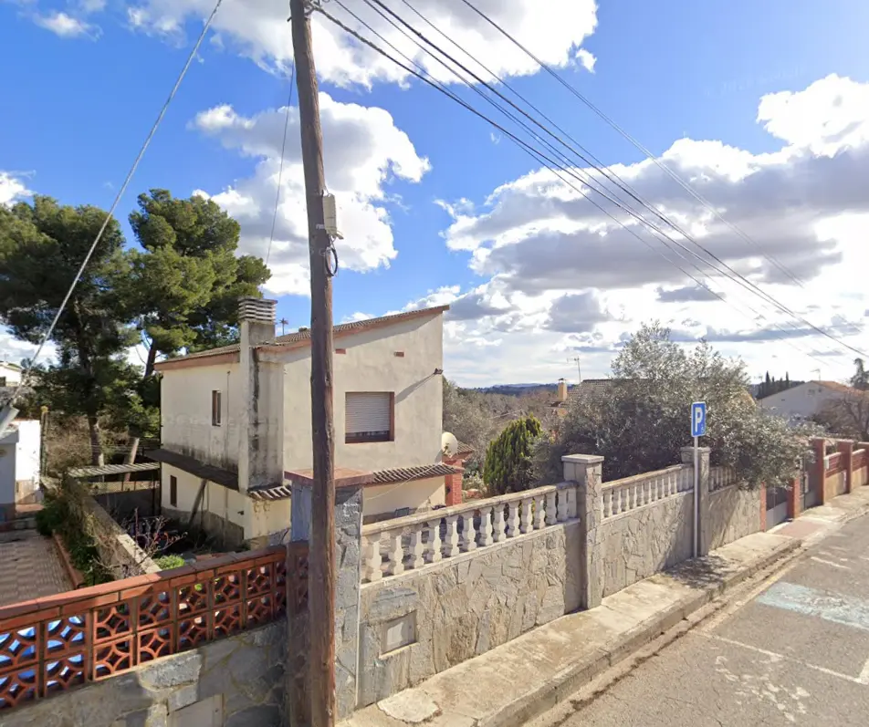 Chalet independiente en venta en cesión de remate situado en CL Centaurus, 14 Piera 08784 Barcelona 