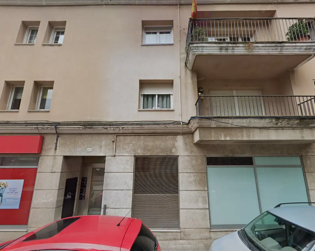 Piso en venta en cesión de remate situado en CL Industria, 19 Es:A Pl:01 Pt:03 Sant Vicenc Dels Horts 08620 Barcelona 