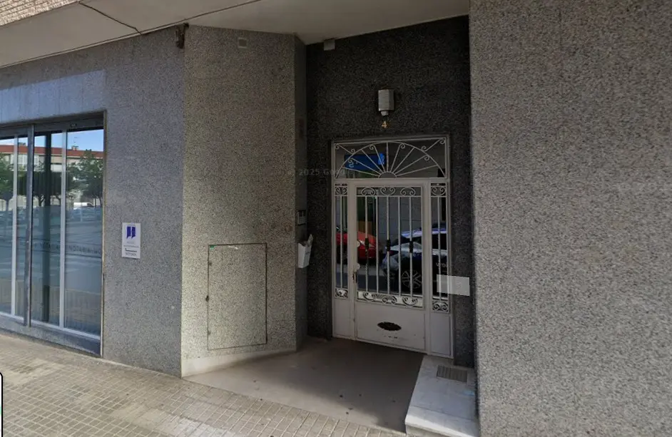 Piso en venta en cesión de remate situado en CL Comparsa Berberiscos, nº 4 Petrer Alicante 