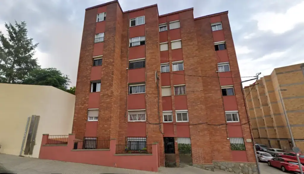 Piso venta en REO situado en RD BELLAVISTA,37 Esc:1 Pl:3 Pt:01 Mataró 08303 Barcelona