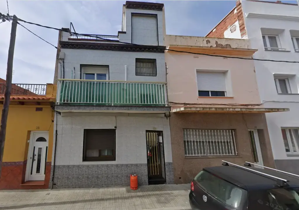 Piso situado en CL Narcis Monturiol, 26 Esc:1 Pt:01 Malgrat de Mar 08380 Barcelona