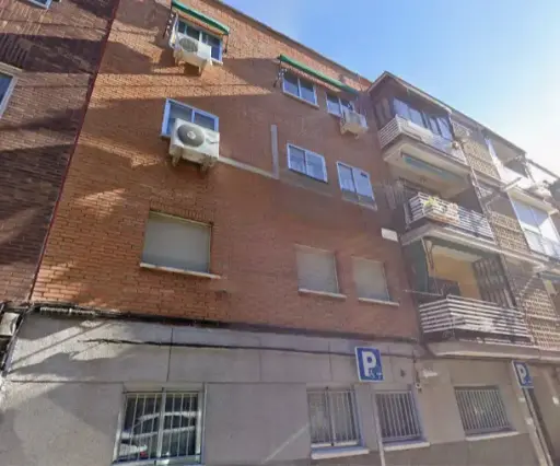 CL VILLAVEZA,4 Esc:1 Pl:3 Pt:B Madrid 28021 Madrid