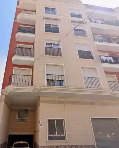 Plaza de garaje en venta en cesión de remate situada en Avda. de la Libertad, 12 Es:1 Pl:-1 Pt:11 Albatera 03340 Alicante 