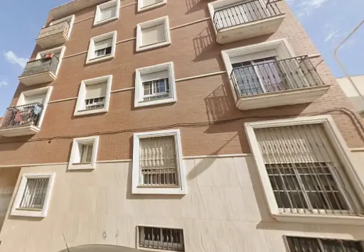 Piso en venta en cesión de remate situado en CL Sierra Almagrera, 7 Es:E Pl:01 Pt:I Roquetas de Mar 04720 Almería 