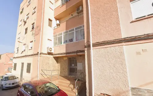 Piso en venta en cesión de remate situado en CL Virgen de Begoña, Nº 10  Es:E Pl:01 Pt:01 04009 Almería 