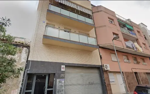 Piso en venta en cesión de remate situado en Sevilla, 60 60 Es:1 Pl:00 Pt:01Badalona 08917 Barcelona 