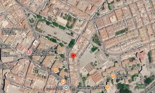 Casa en venta en cesión de remate situada en CL La Fabriquilla, 21 Motril 18600 Granada