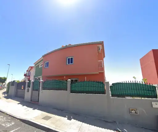 Chalet independiente en venta en cesión de remate situado en CL AgustÍn Ramos Ramos, 54 Candelaria 38510 Sta. Cruz de Tenerife